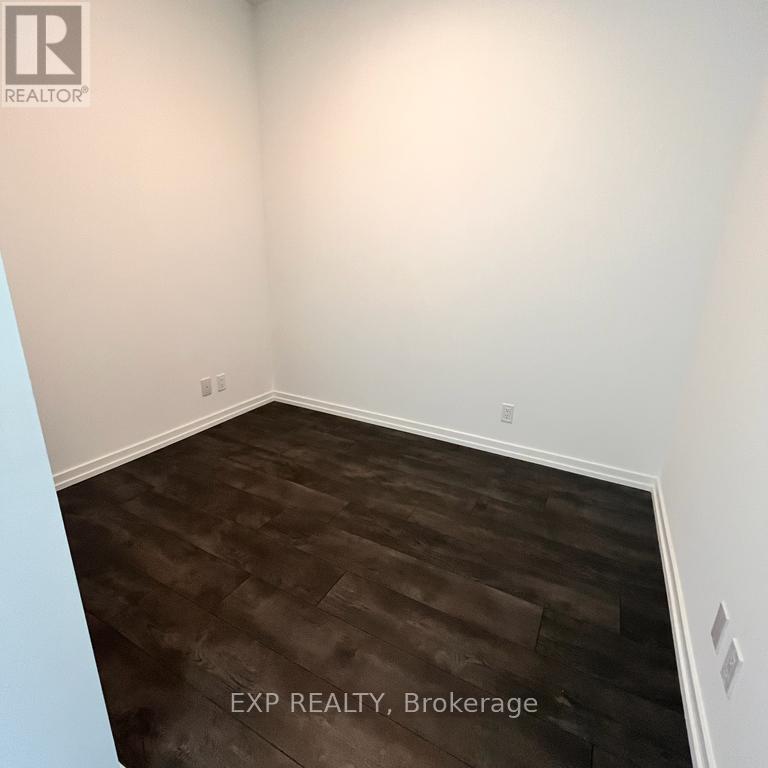 Ph07 - 1000 Portage Parkway, Vaughan, ON - Indoor Photo Showing Other Room