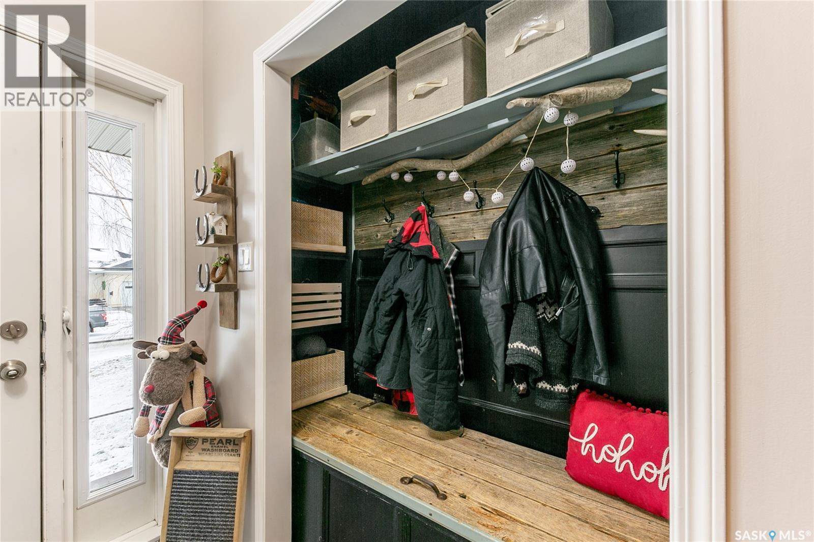 5 Rosewood Drive, Lumsden, SK - Indoor