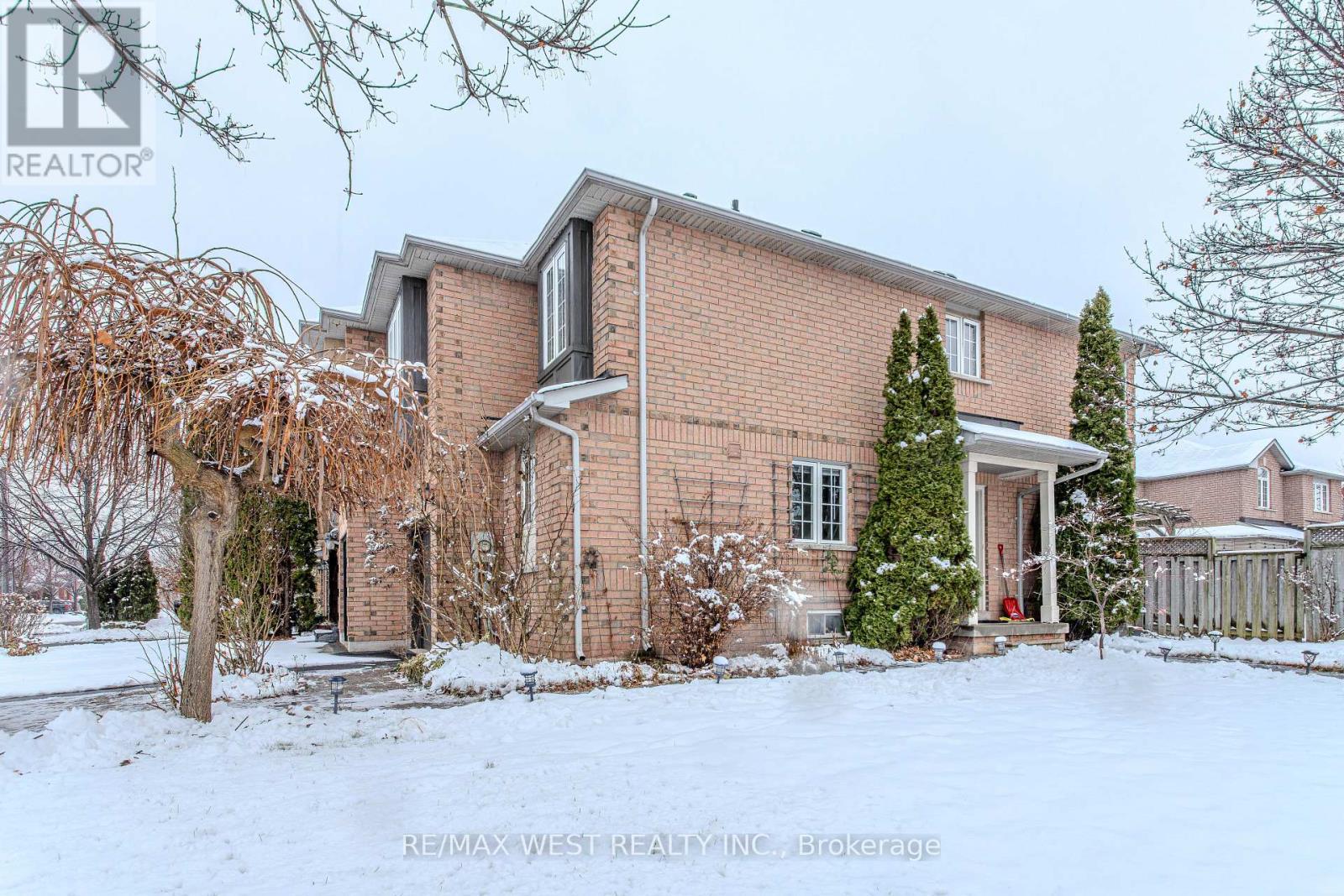 1508 Pinecliff Road, Oakville, ON - Outdoor