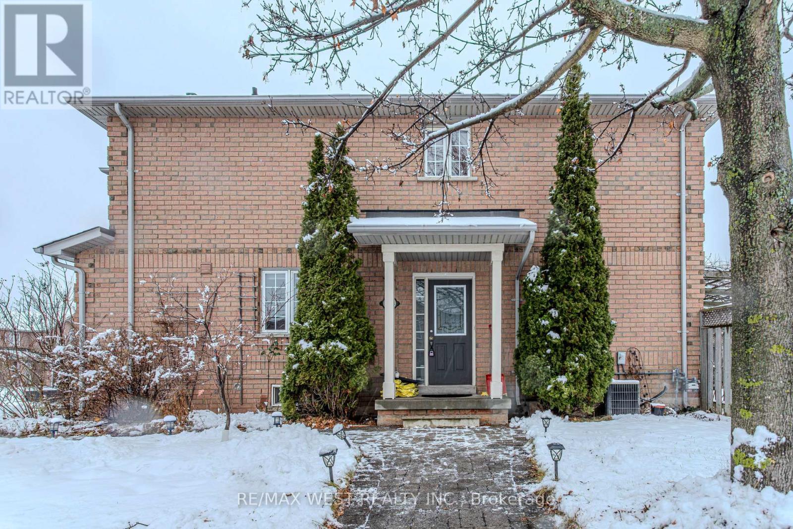 1508 Pinecliff Road, Oakville, ON - Outdoor