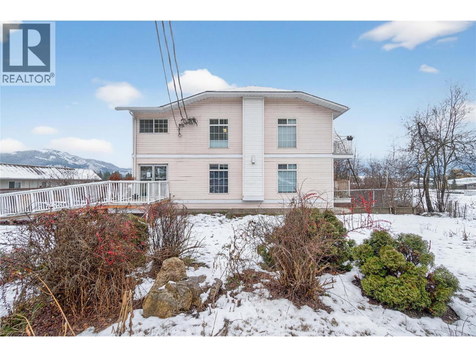 103 George Street Unit# 202, Enderby, BC - Outdoor