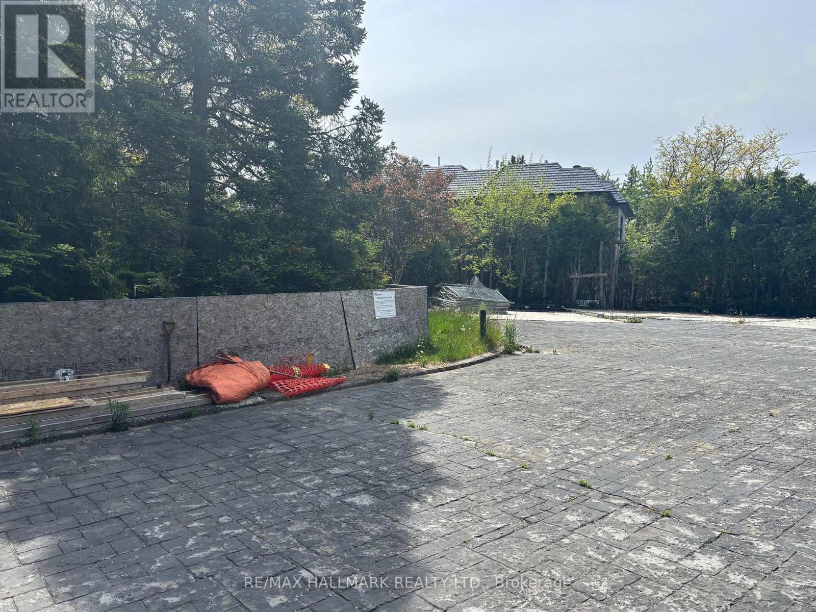 2 Ladyslipper Court, Markham, ON