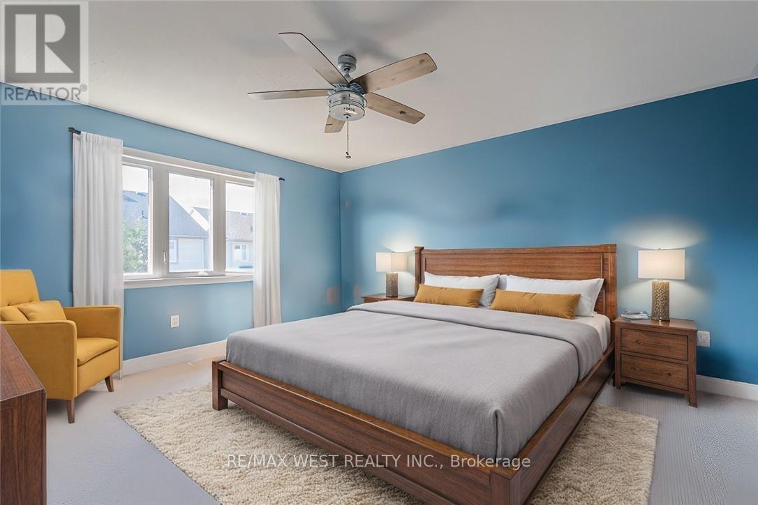 69 Kidd Crescent, New Tecumseth, ON - Indoor Photo Showing Bedroom