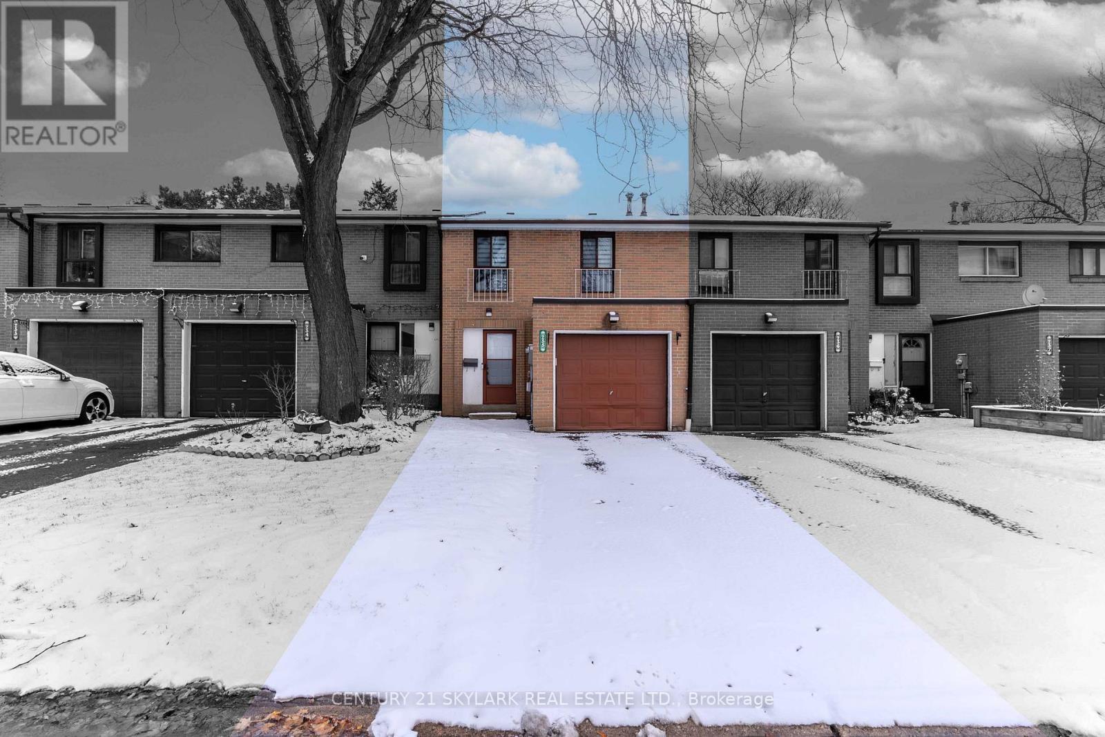 235 Fleetwood Crescent, Brampton, ON - Outdoor With Facade