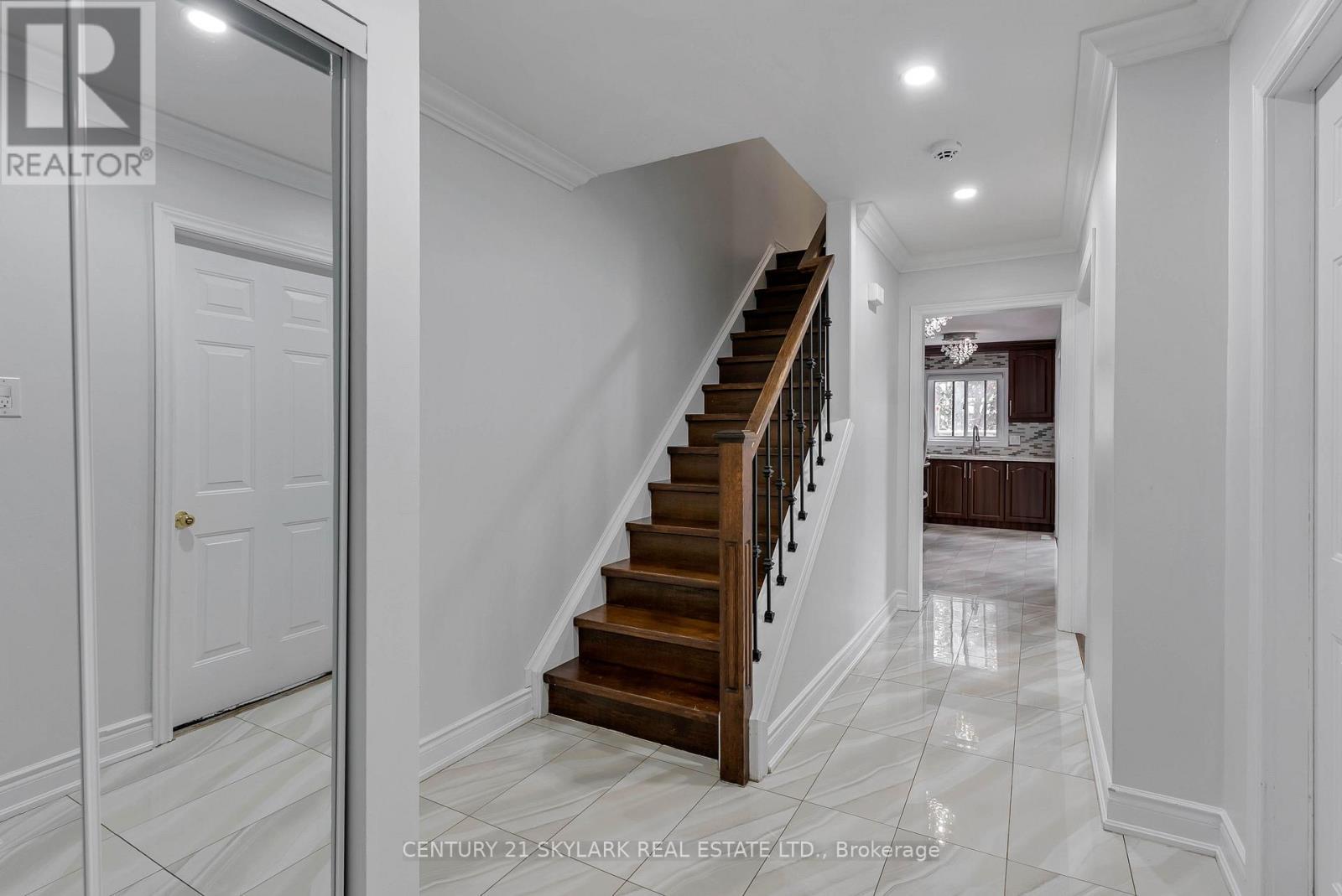 235 Fleetwood Crescent, Brampton, ON - Indoor Photo Showing Other Room