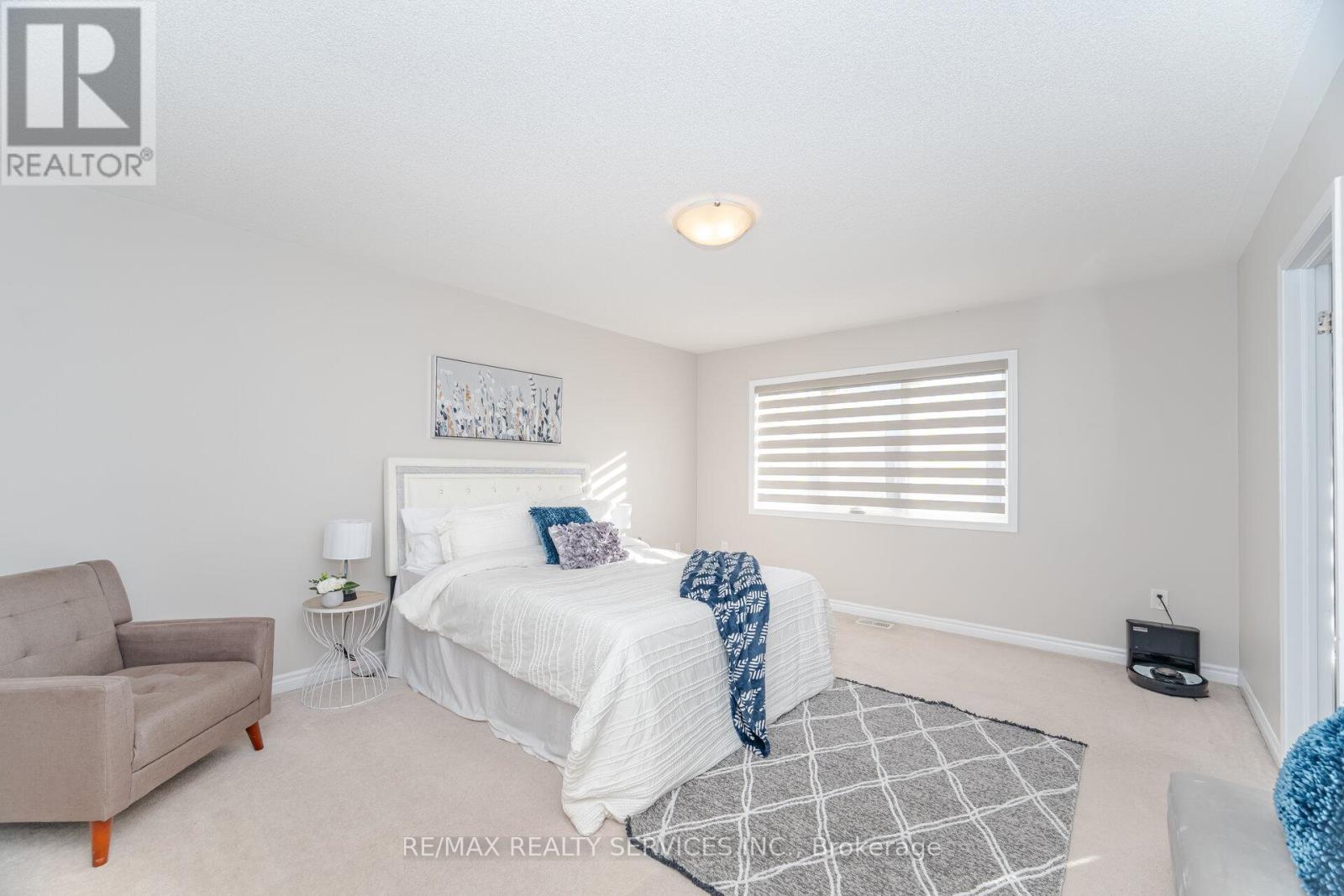 17 Averill Road, Brampton, ON - Indoor Photo Showing Bedroom