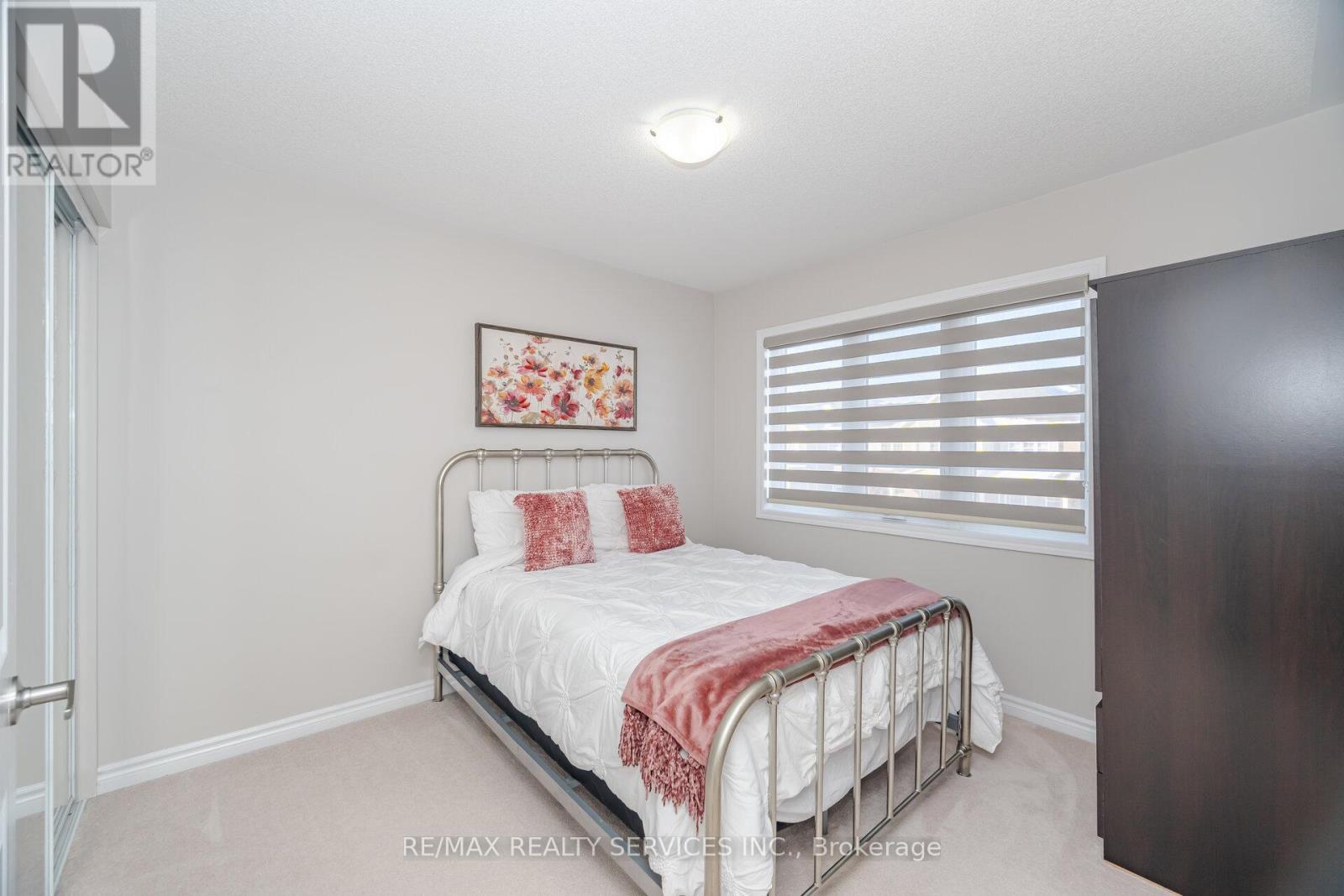 17 Averill Road, Brampton, ON - Indoor Photo Showing Bedroom
