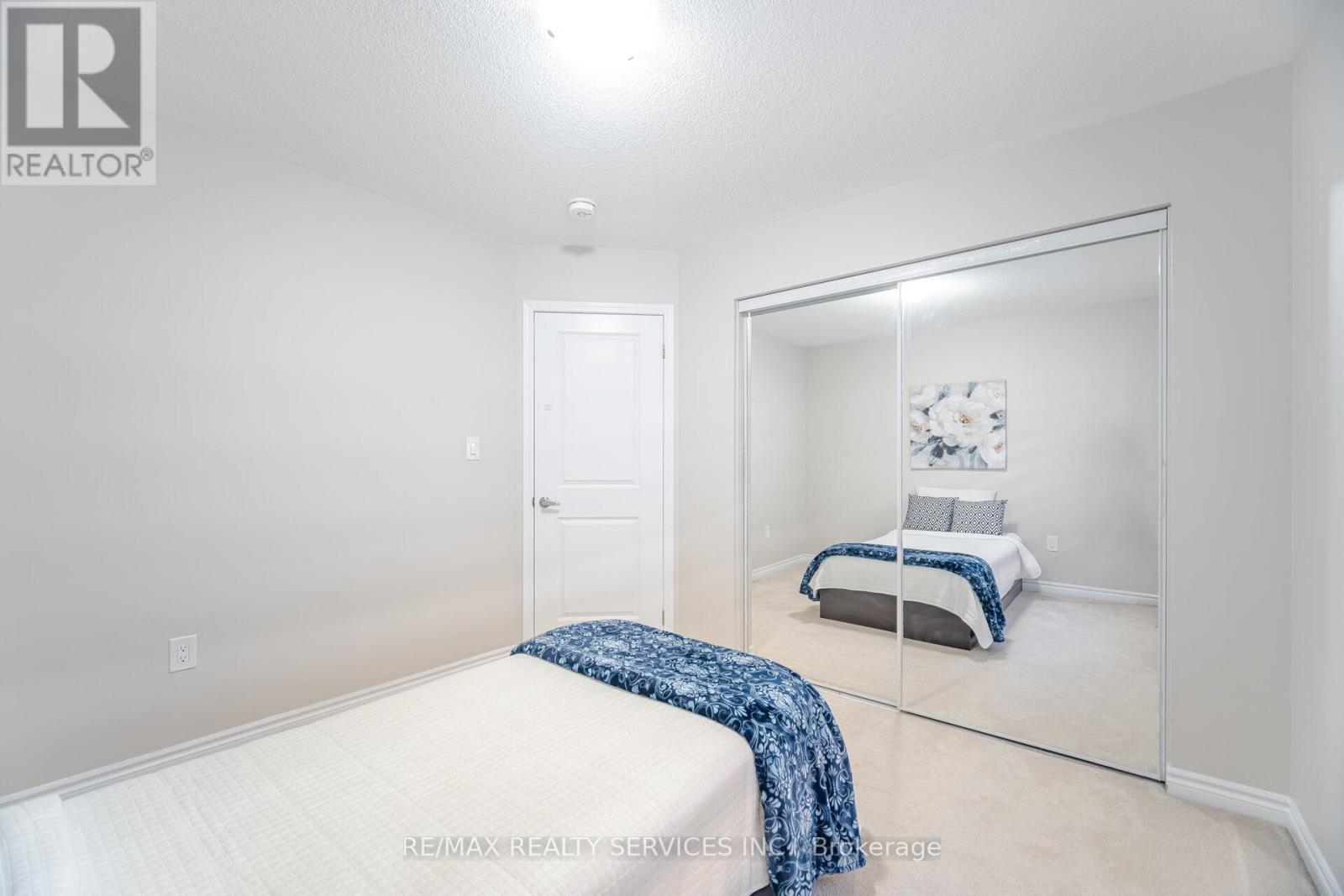 17 Averill Road, Brampton, ON - Indoor Photo Showing Bedroom