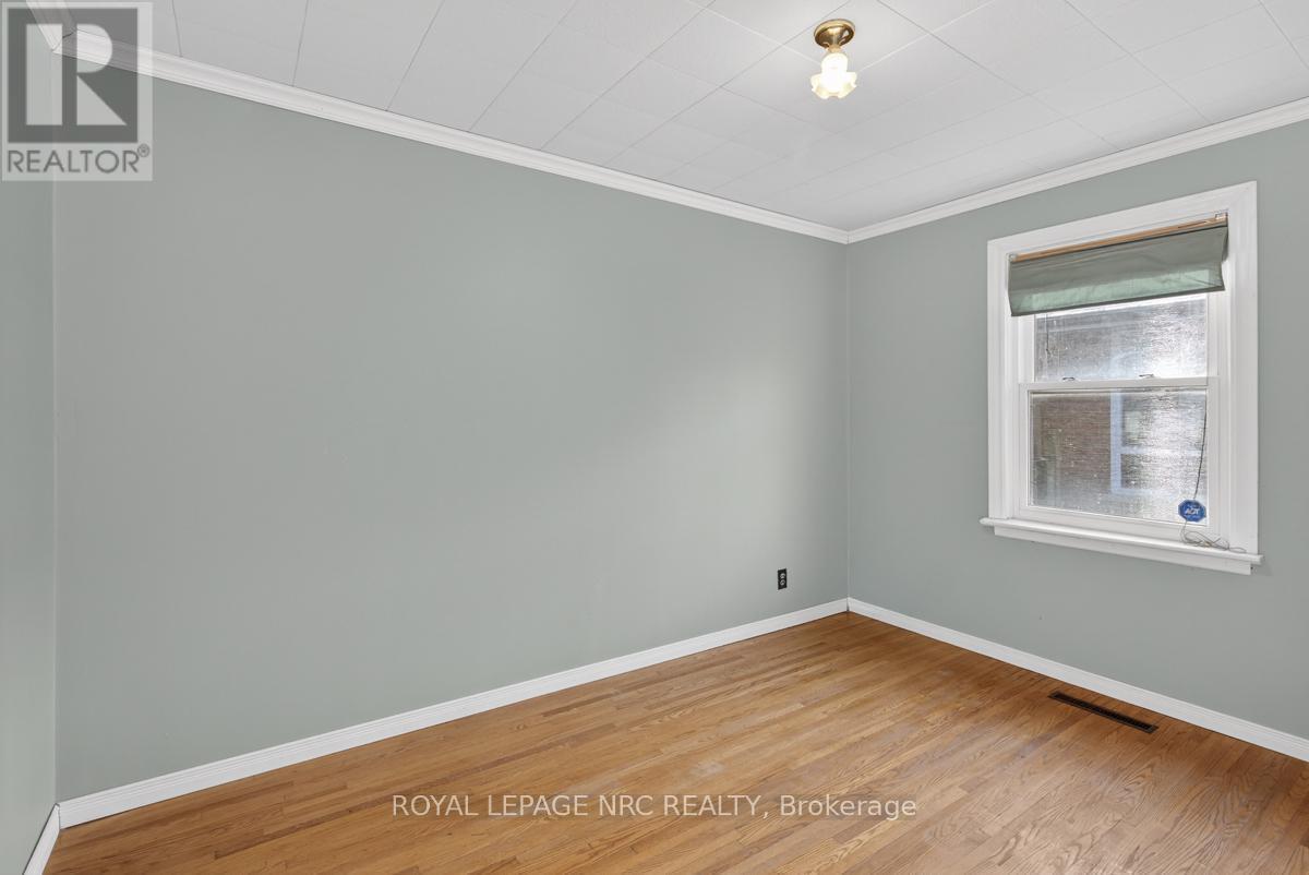 430 Clare Avenue, Welland (Prince Charles), ON - Indoor Photo Showing Other Room