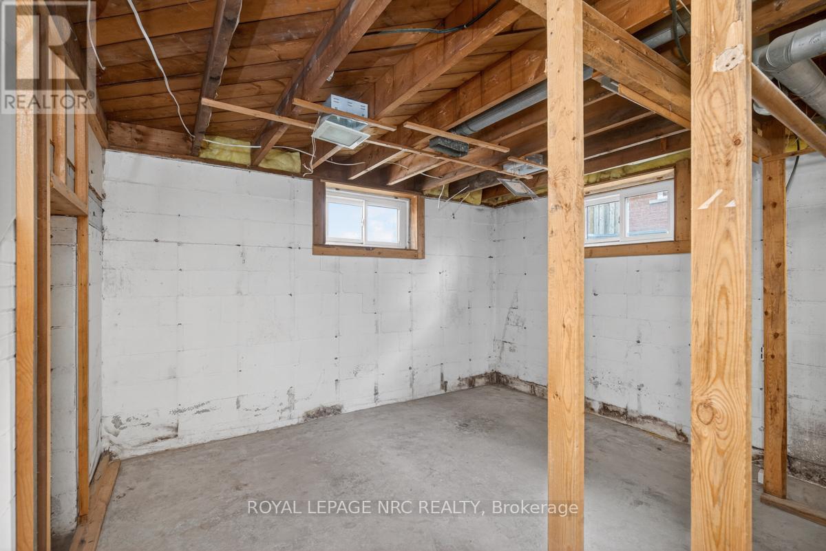 430 Clare Avenue, Welland (Prince Charles), ON - Indoor Photo Showing Basement