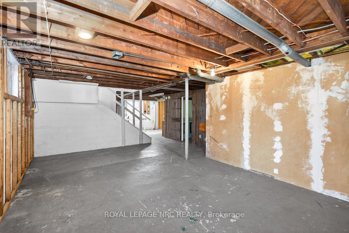 430 Clare Avenue, Welland (Prince Charles), ON - Indoor Photo Showing Basement