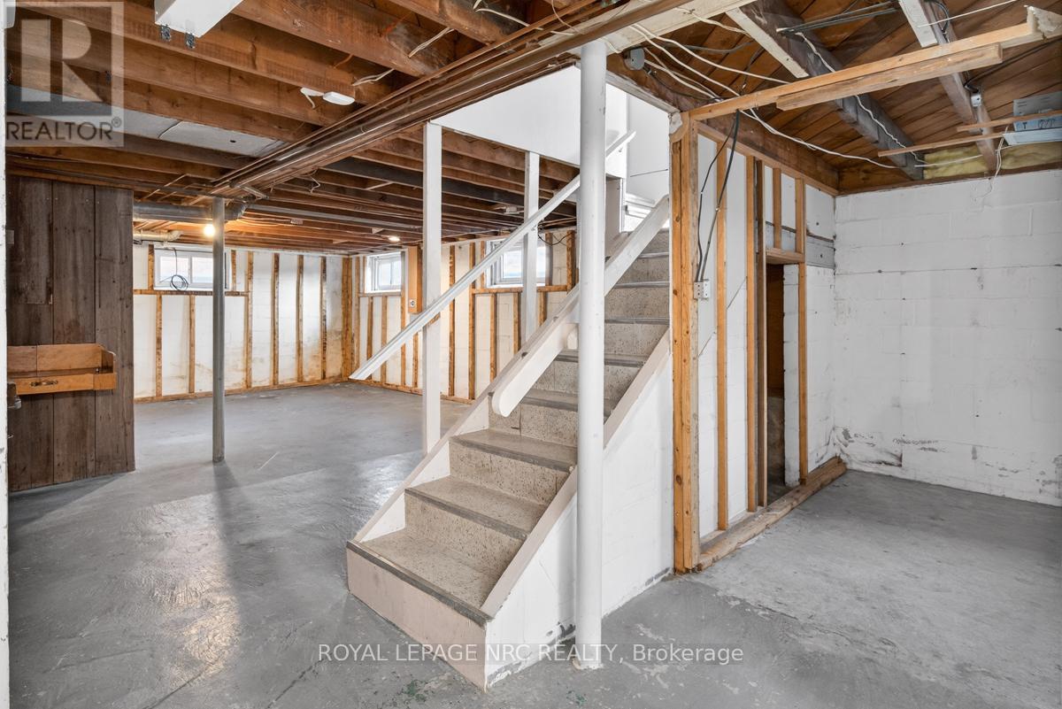 430 Clare Avenue, Welland (Prince Charles), ON - Indoor Photo Showing Basement