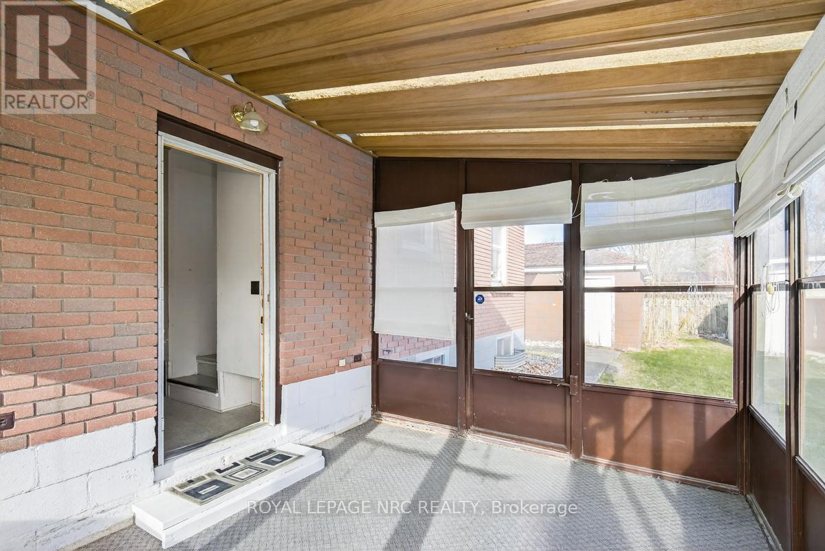 430 Clare Avenue, Welland (Prince Charles), ON - Outdoor With Exterior