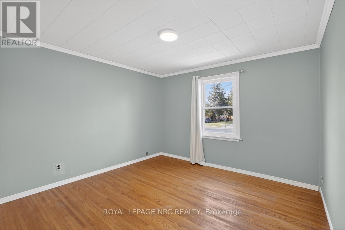 430 Clare Avenue, Welland (Prince Charles), ON - Indoor Photo Showing Other Room