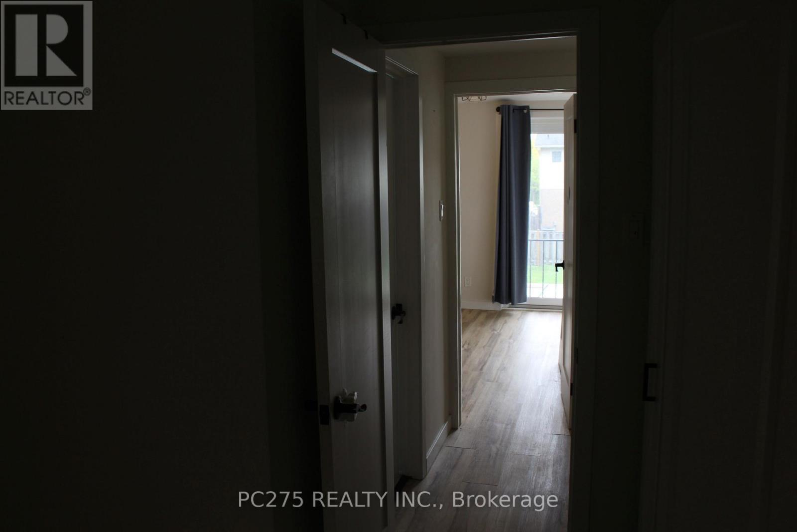 101 - 1090 Kipps Lane, London East (East A), ON -