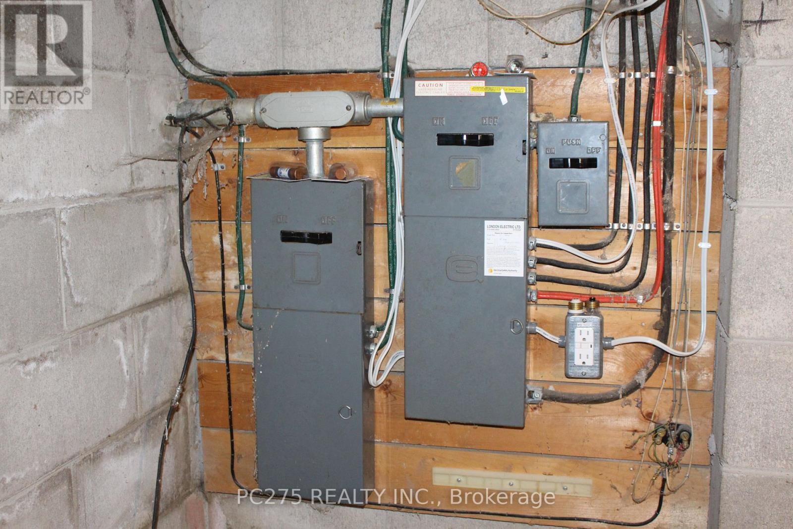 101 - 1090 Kipps Lane, London East (East A), ON - Indoor Photo Showing Basement