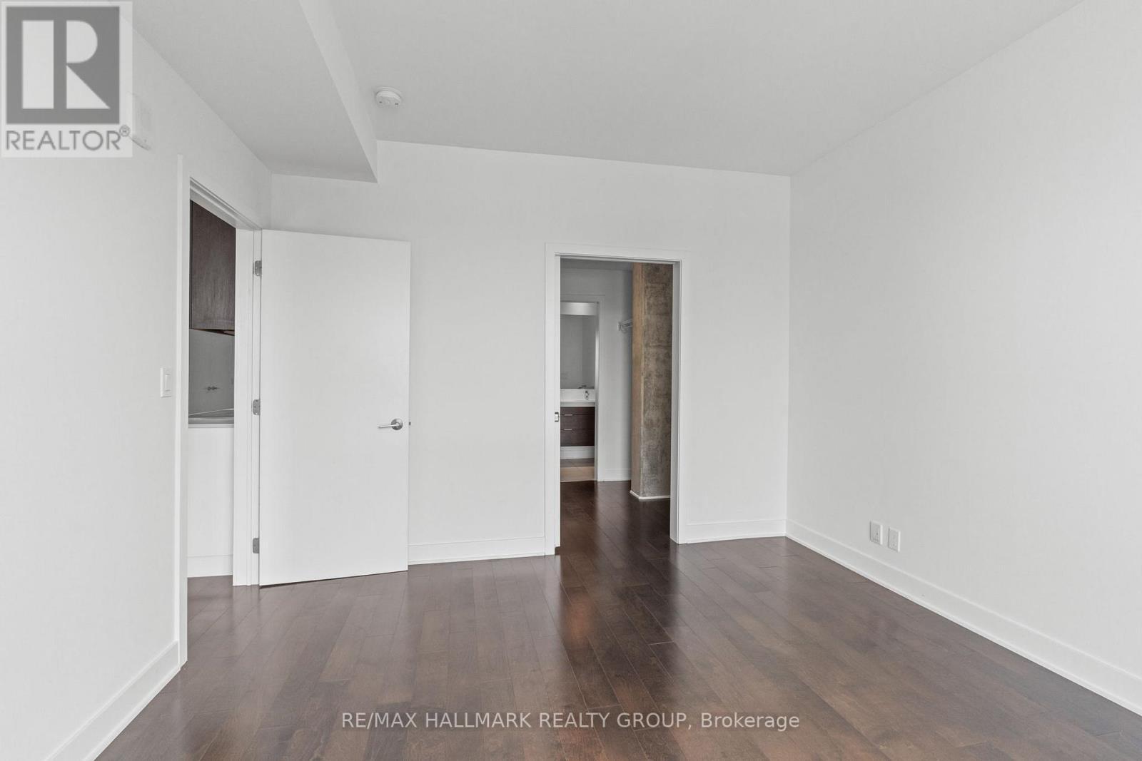 2205 - 20 Daly Avenue, Ottawa, ON - Indoor Photo Showing Other Room