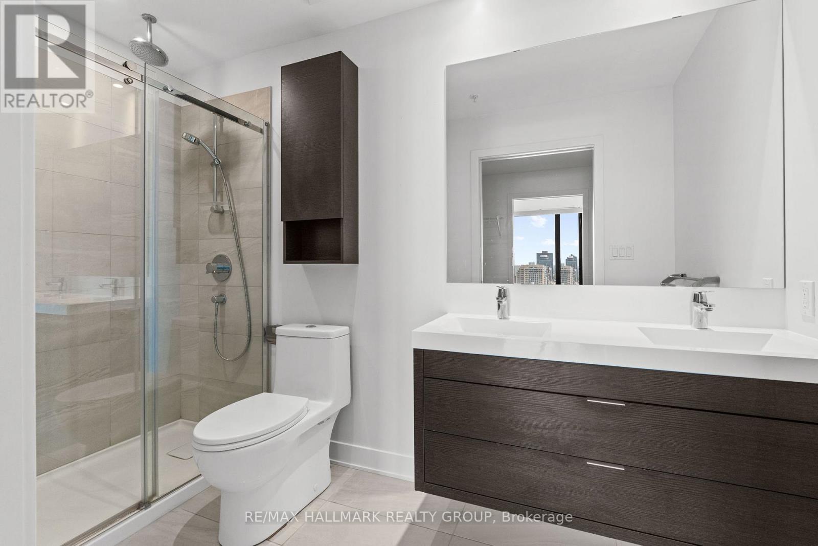 2205 - 20 Daly Avenue, Ottawa, ON - Indoor Photo Showing Bathroom