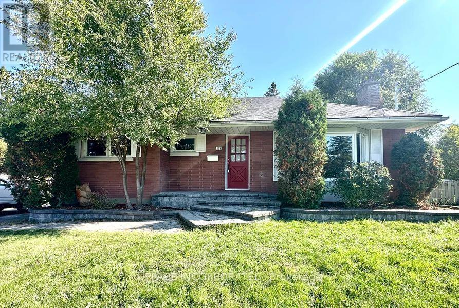 B - 126 Norice Street, Ottawa, ON