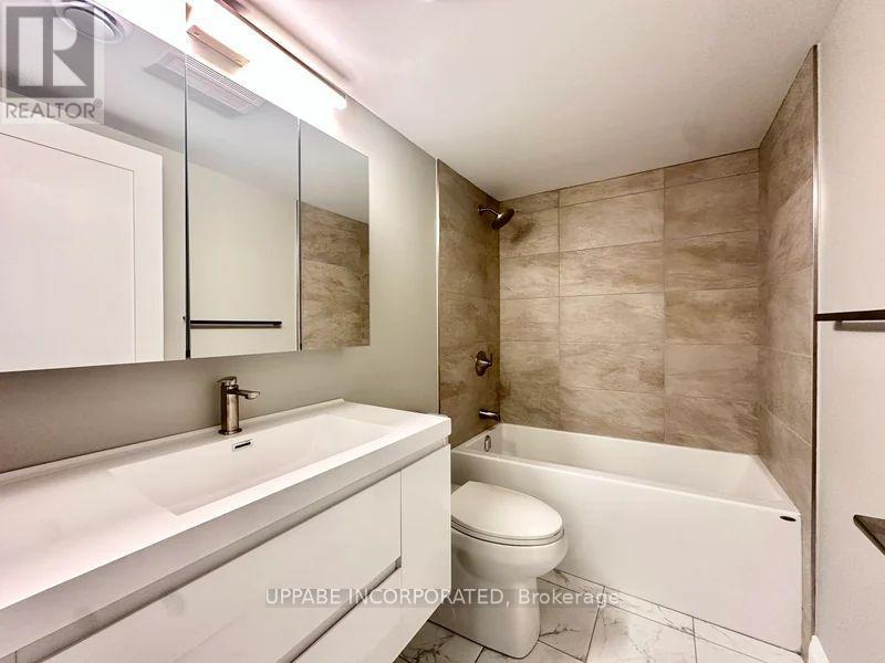 B - 126 Norice Street, Ottawa, ON