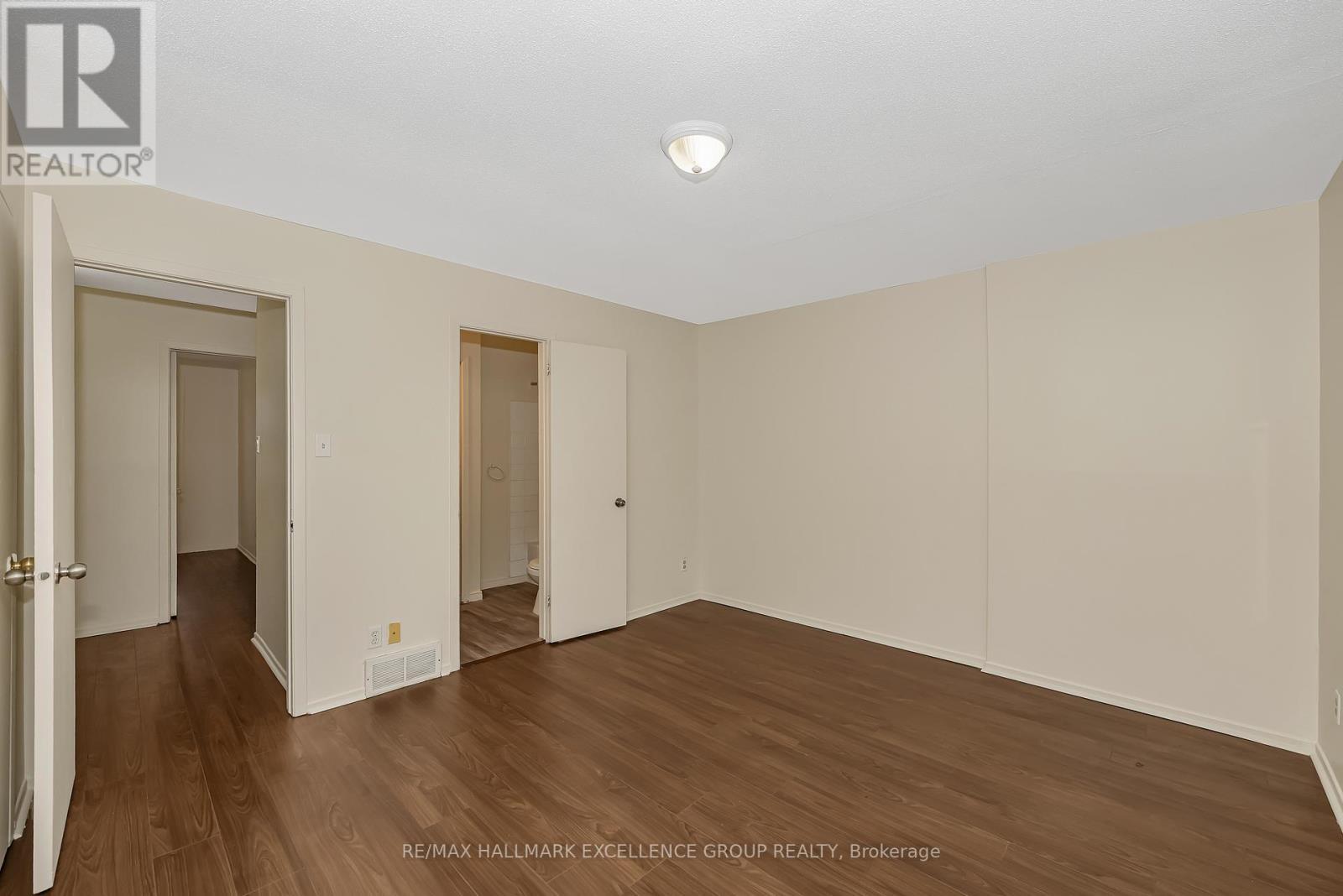 15 - 1968 Fairglen Mews, Ottawa, ON - Indoor Photo Showing Other Room