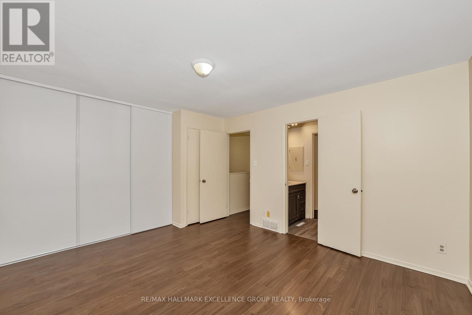 15 - 1968 Fairglen Mews, Ottawa, ON - Indoor Photo Showing Other Room