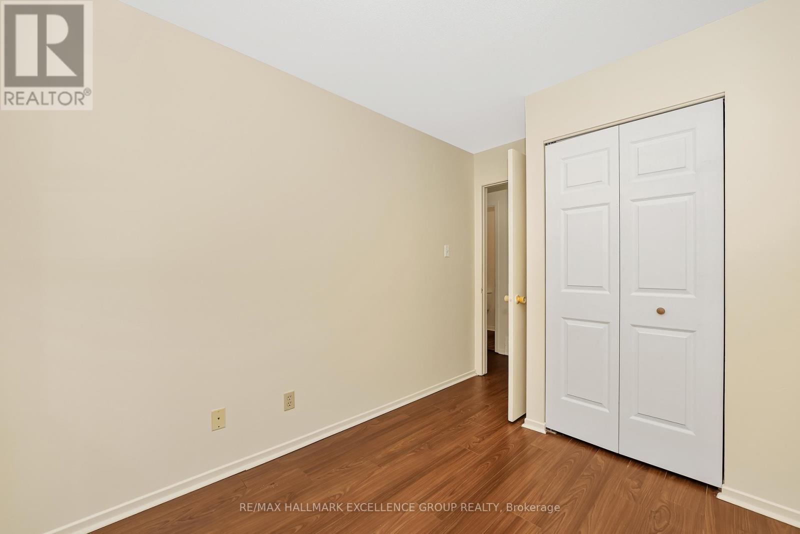 15 - 1968 Fairglen Mews, Ottawa, ON - Indoor Photo Showing Other Room