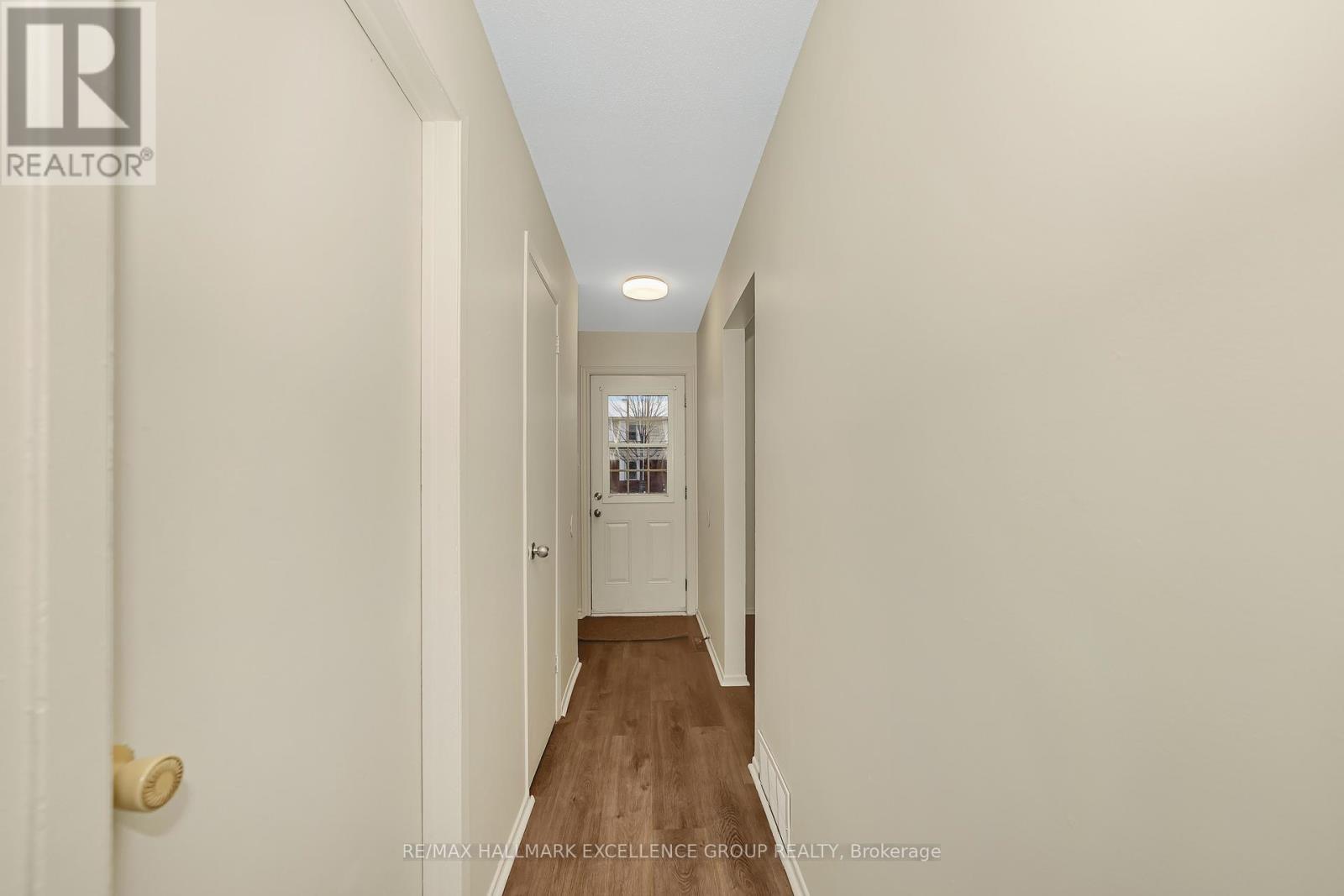 15 - 1968 Fairglen Mews, Ottawa, ON - Indoor Photo Showing Other Room