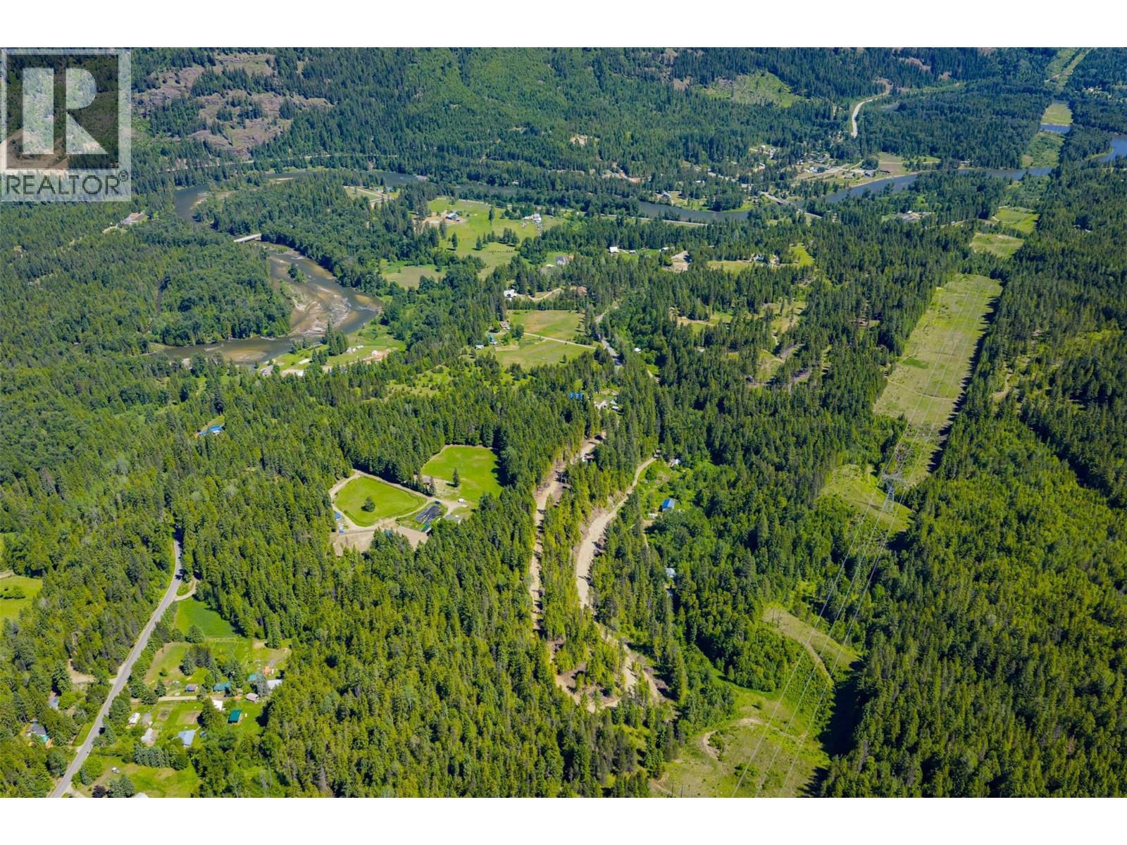 3945 Saunders Road, Passmore, BC