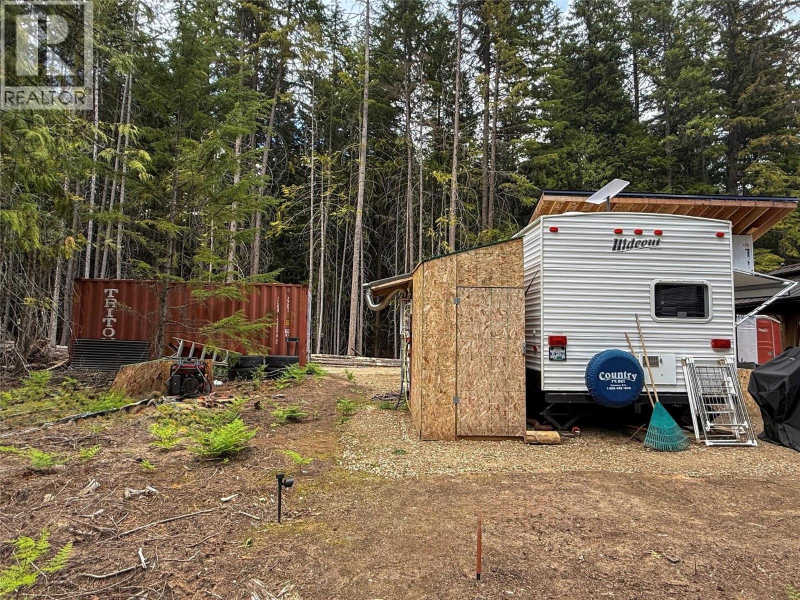 3945 Saunders Road, Passmore, BC