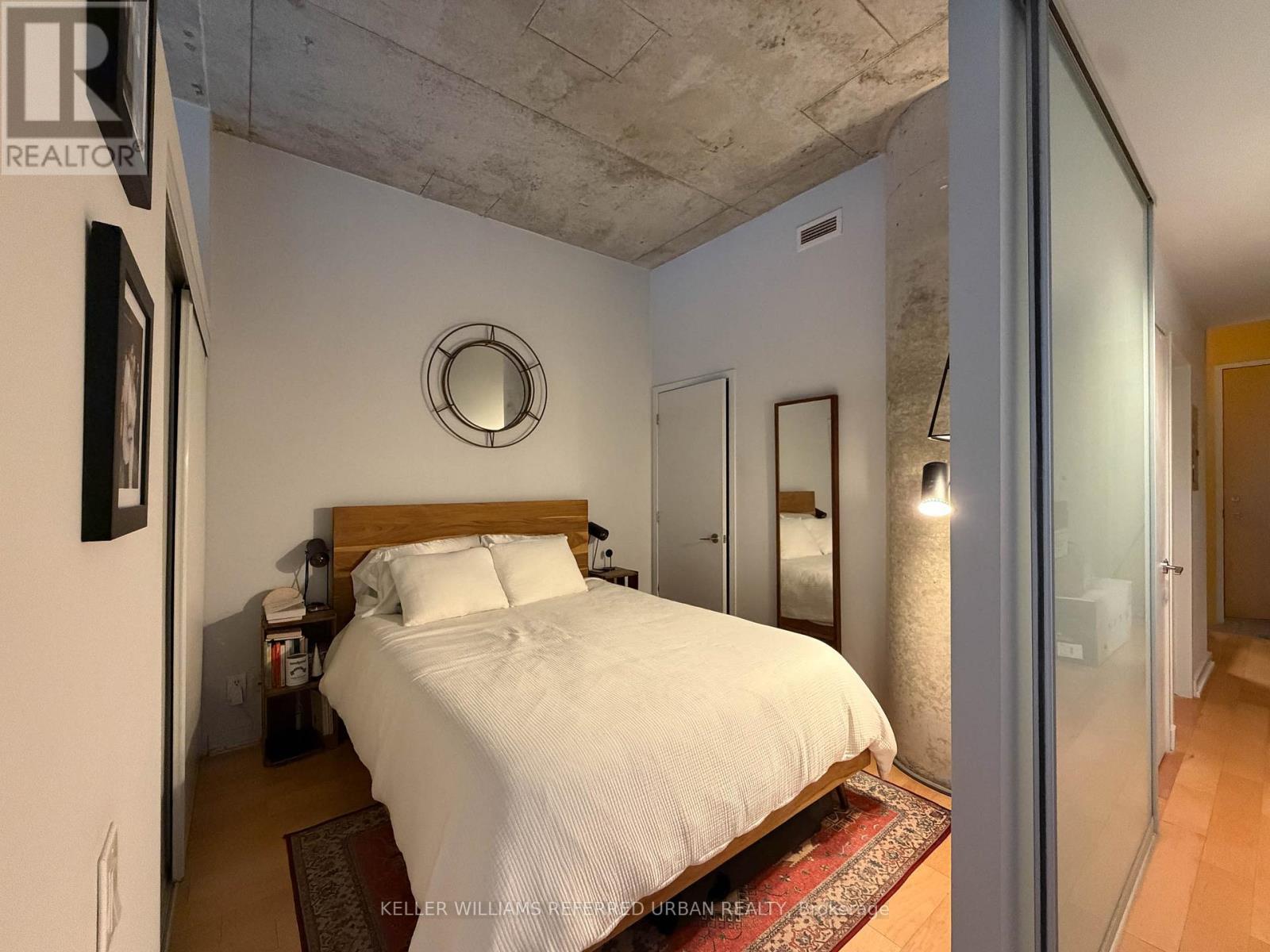 449 - 33 Mill Street, Toronto, ON - Indoor Photo Showing Bedroom