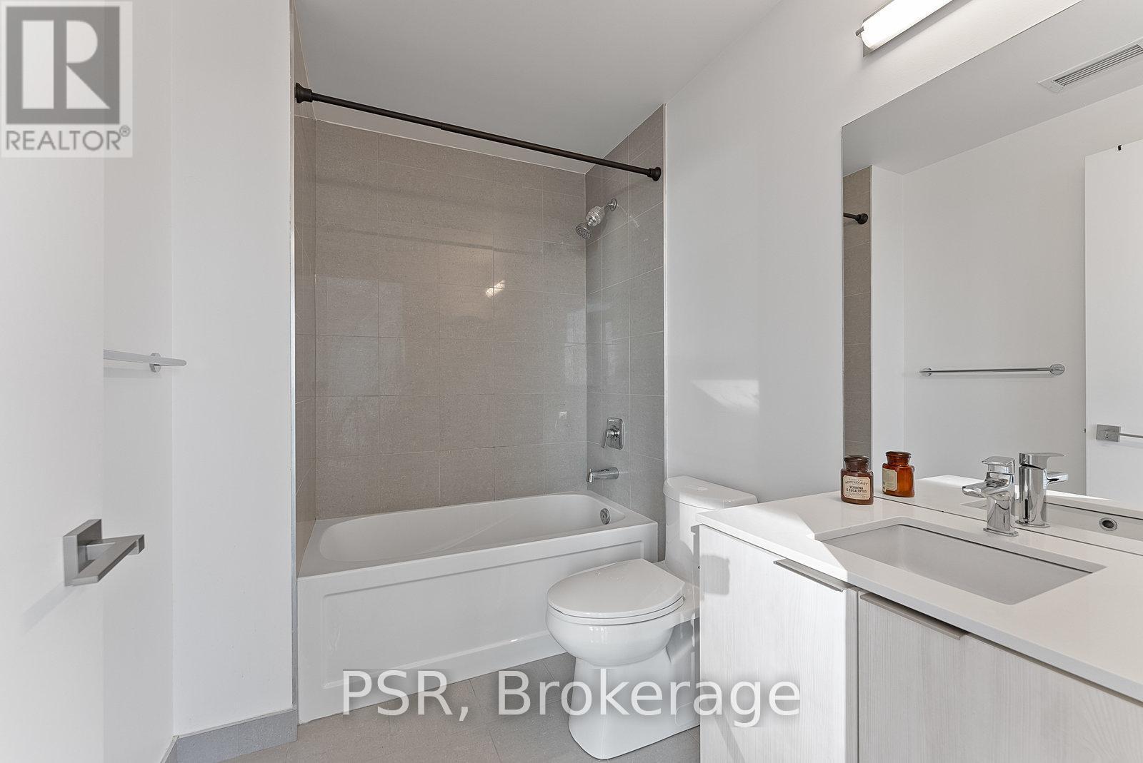 1902 - 30 Ordnance Street, Toronto, ON - Indoor Photo Showing Bathroom