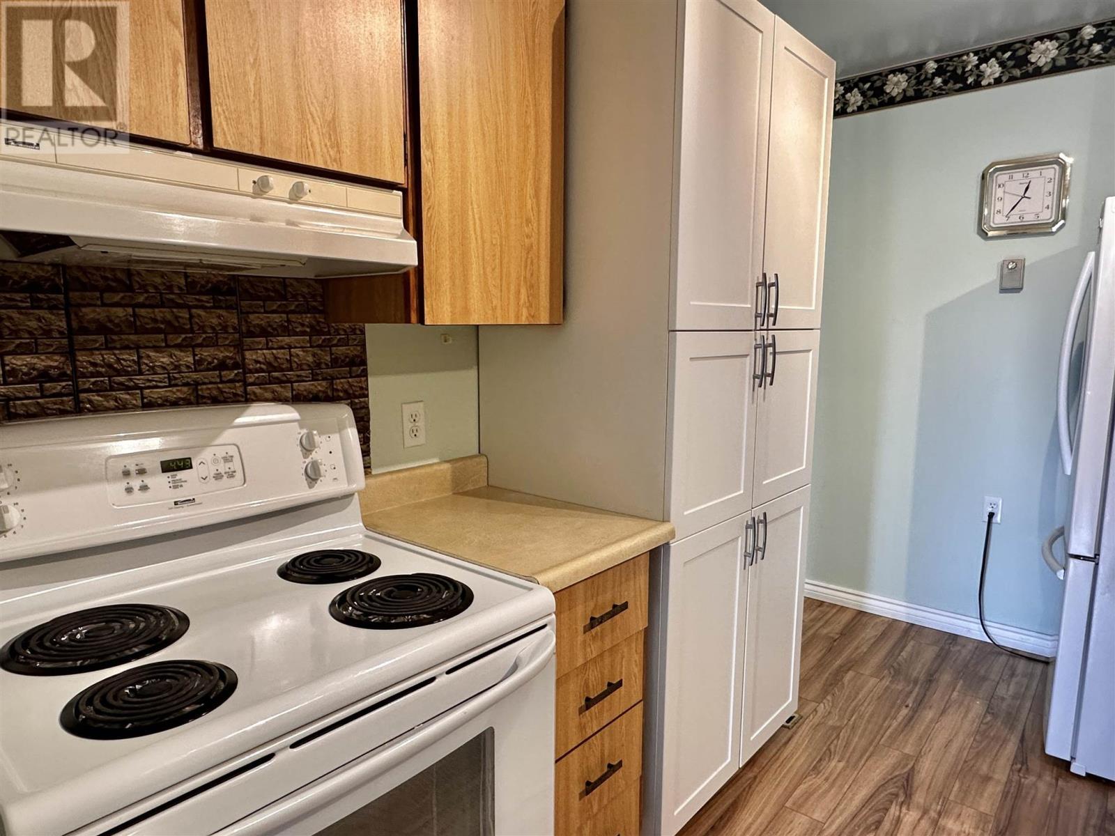 3 Farrell Cres, Elliot Lake, ON