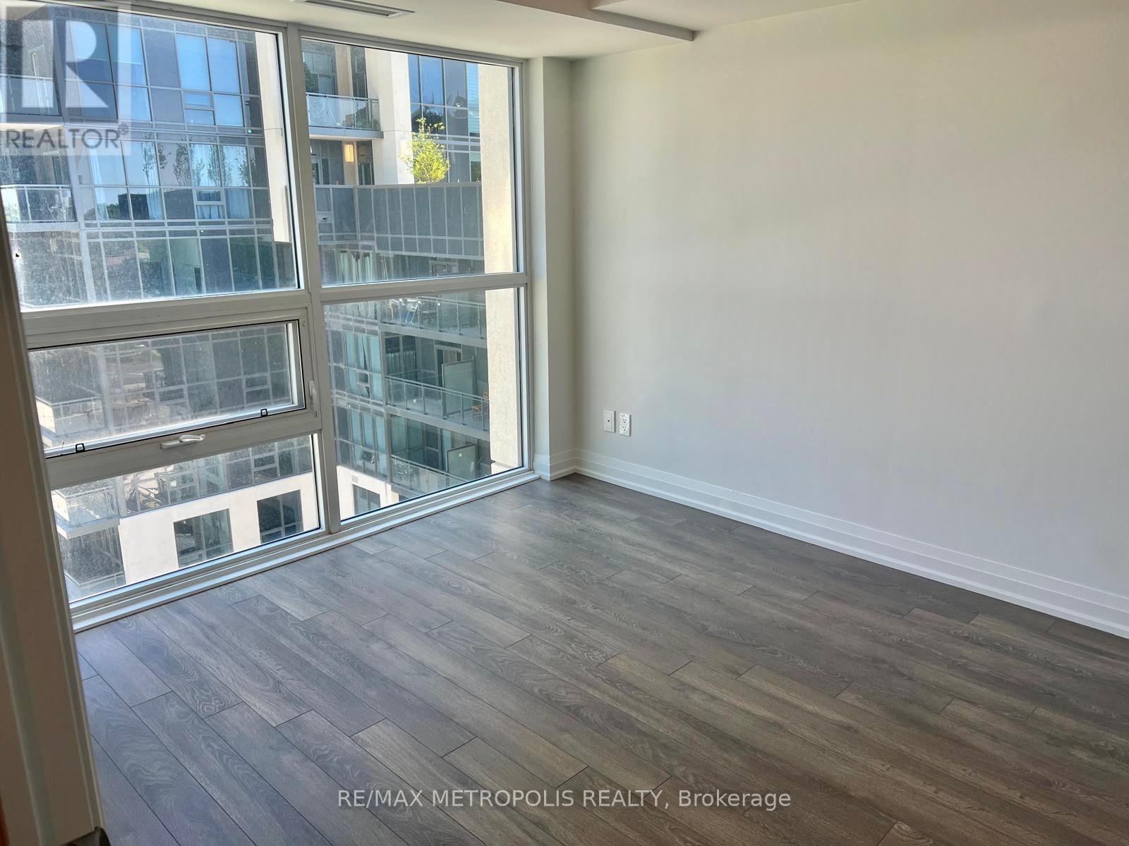 723 - 20 Meadowglen Place, Toronto, ON - Indoor Photo Showing Other Room