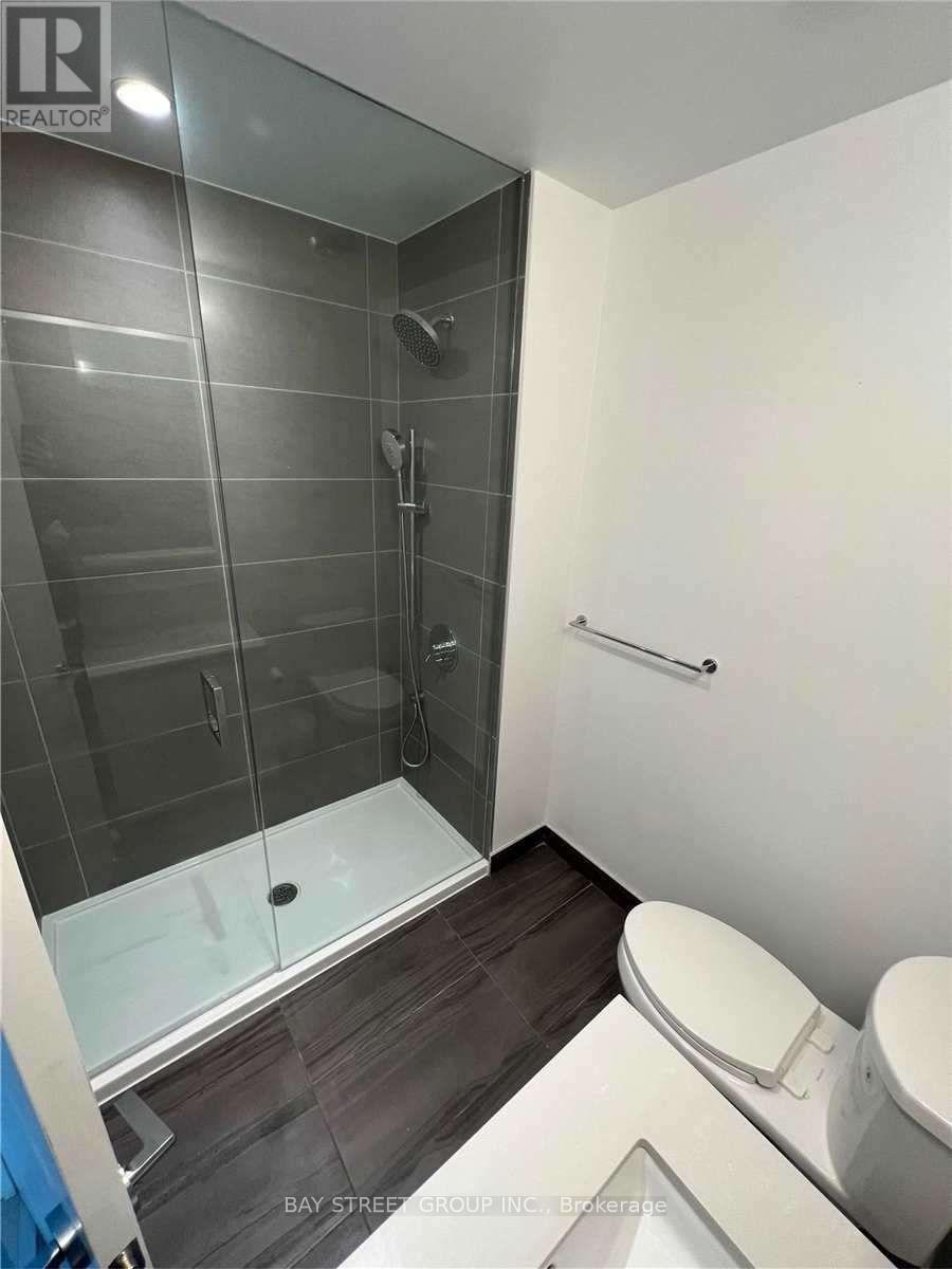 3106 - 5 Buttermill Avenue, Vaughan, ON - Indoor Photo Showing Bathroom