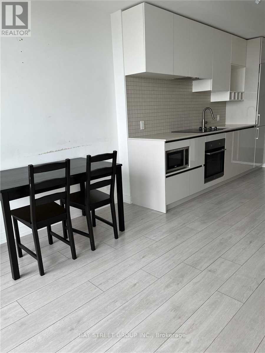 3106 - 5 Buttermill Avenue, Vaughan, ON - Indoor