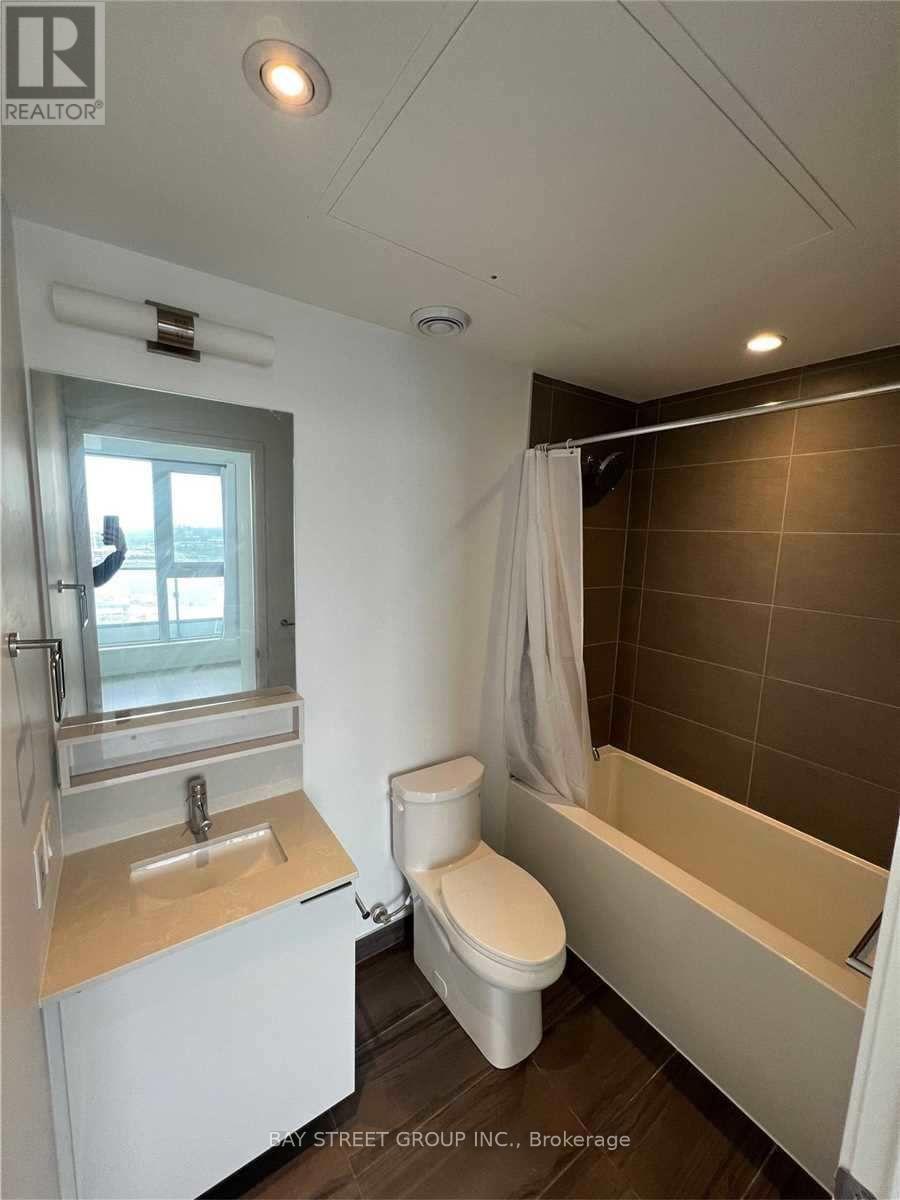 3106 - 5 Buttermill Avenue, Vaughan, ON - Indoor Photo Showing Bathroom