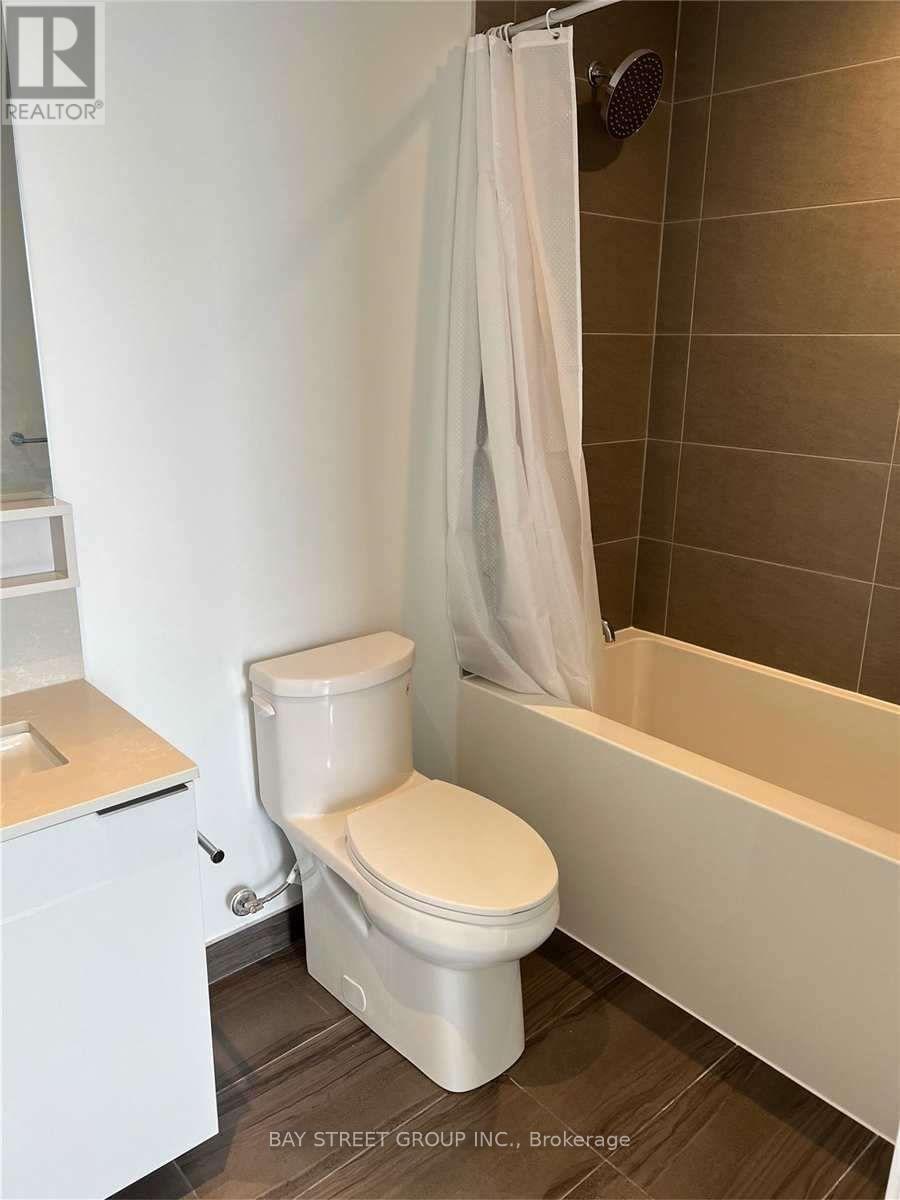 3106 - 5 Buttermill Avenue, Vaughan, ON - Indoor Photo Showing Bathroom