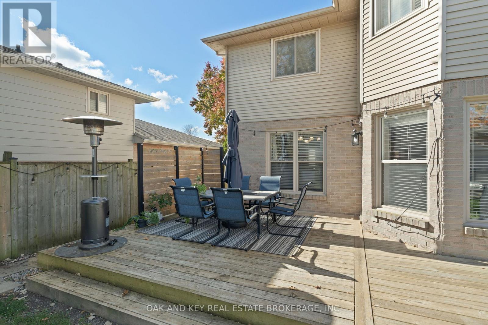 143 Golfview Road, London South (South Q), ON - Outdoor With Deck Patio Veranda With Exterior