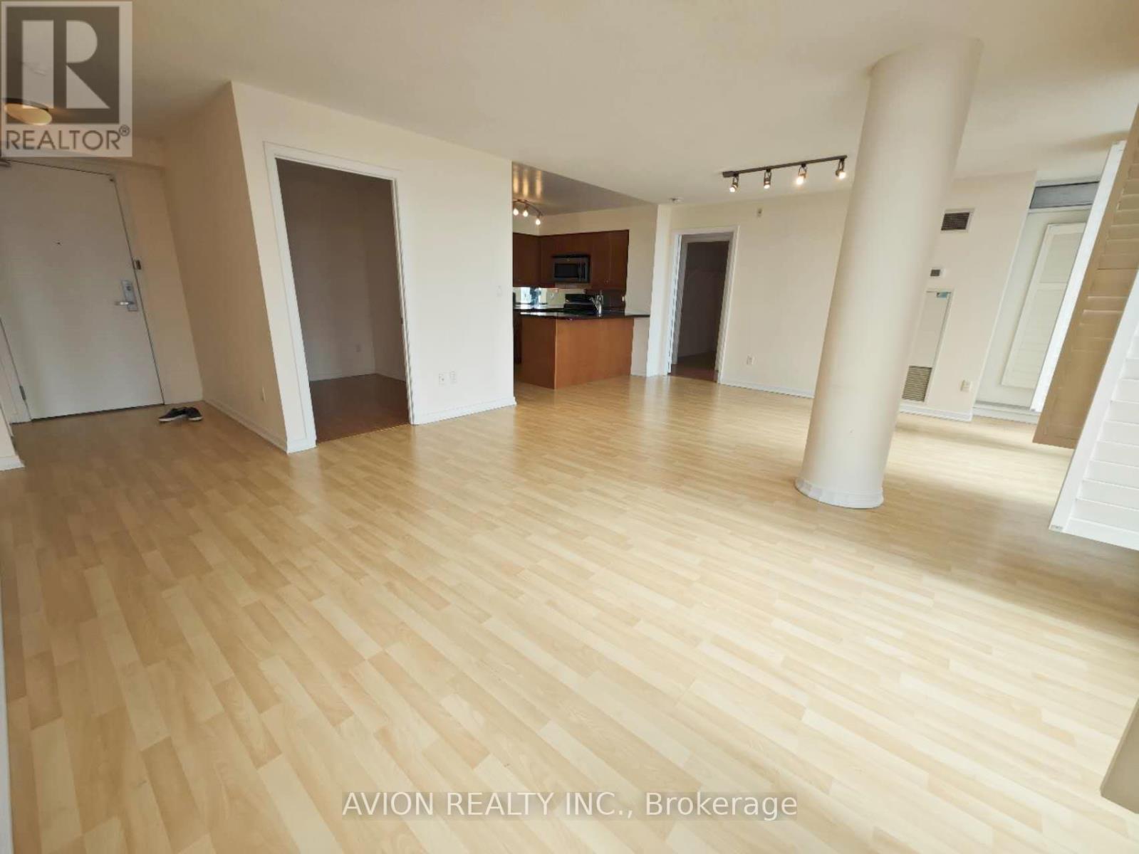 living - Ph 107 - 18 Valley Woods Road, Toronto, ON - Indoor