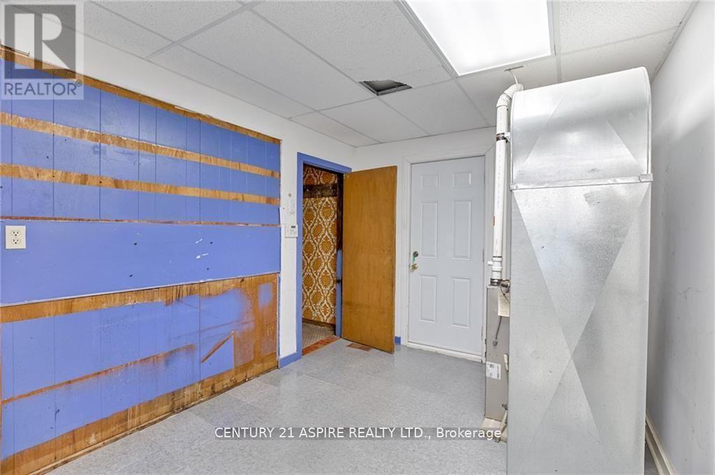 2096 Petawawa Boulevard, Petawawa, ON