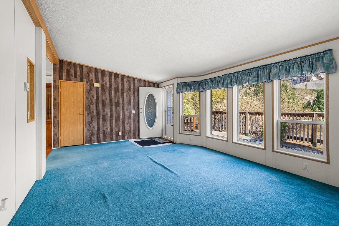 9145 Cascade Street, Elko, BC