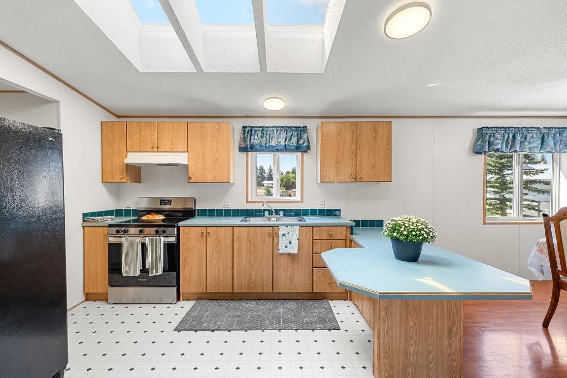 9145 Cascade Street, Elko, BC