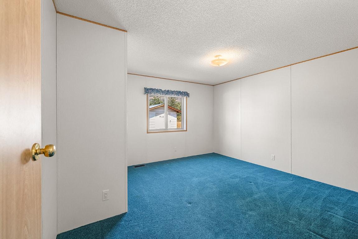 9145 Cascade Street, Elko, BC