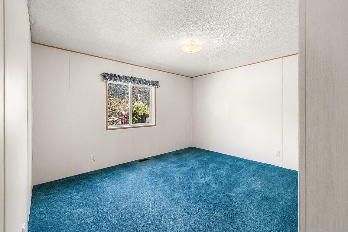 9145 Cascade Street, Elko, BC