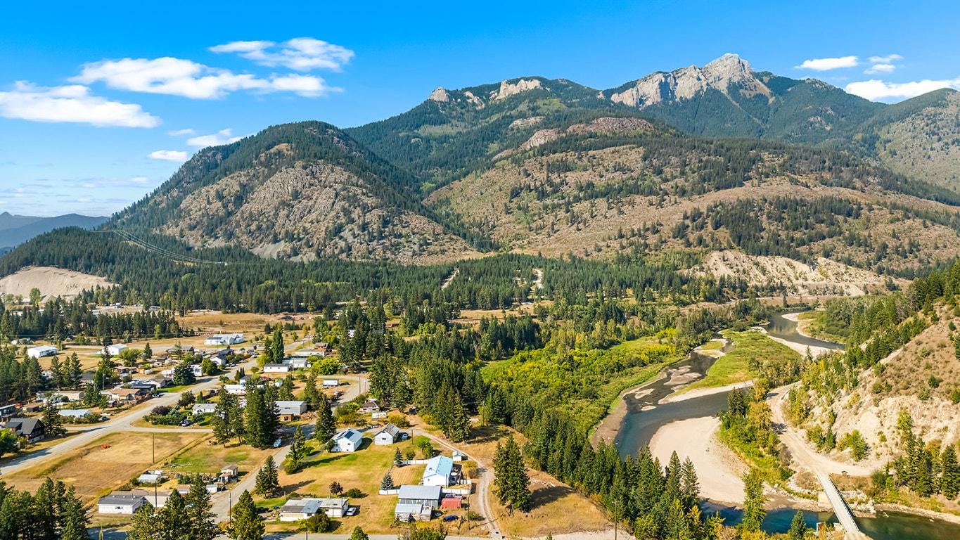 9145 Cascade Street, Elko, BC