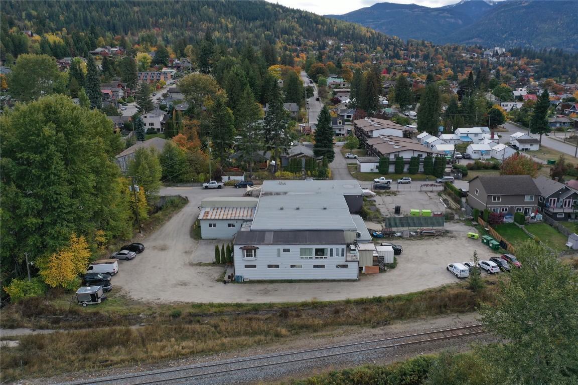 8-711 Radio Avenue, Nelson, BC