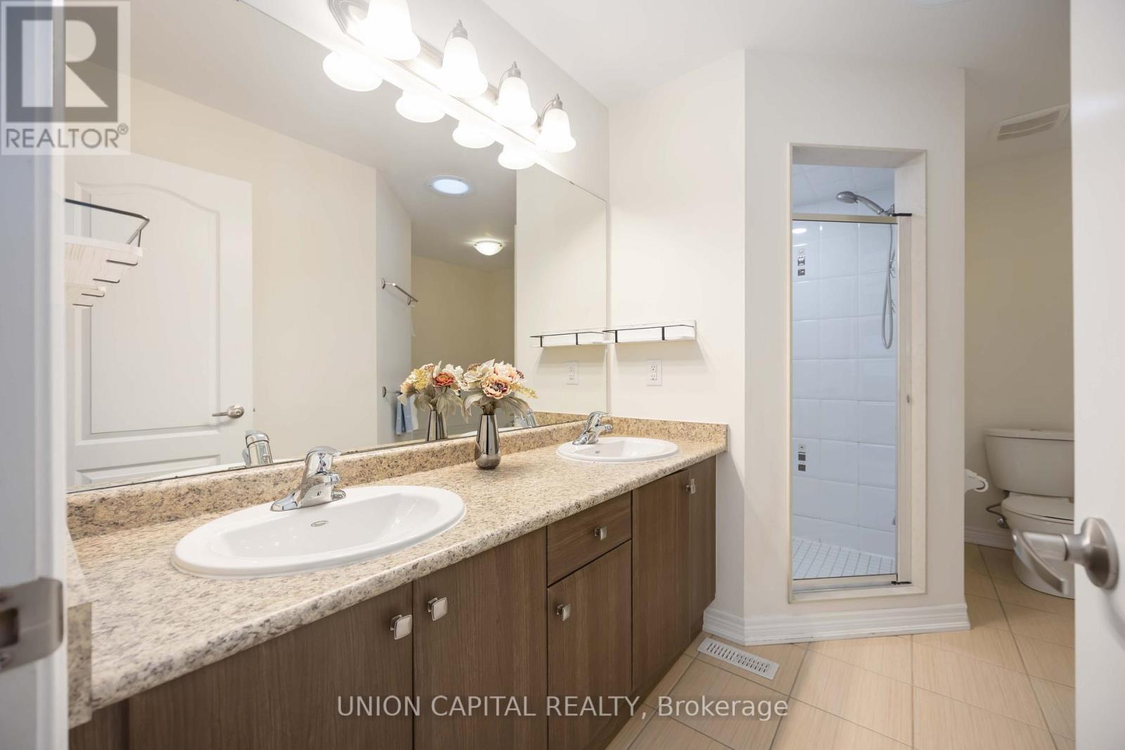 526 Church Street, Markham, ON - Indoor Photo Showing Bathroom
