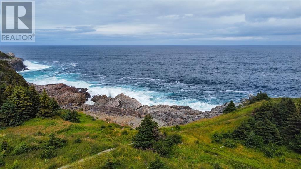 809-811 Main Road, Pouch Cove, NL