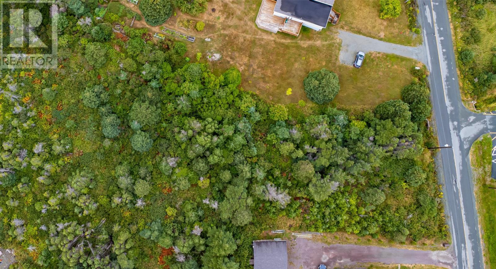 809-811 Main Road, Pouch Cove, NL